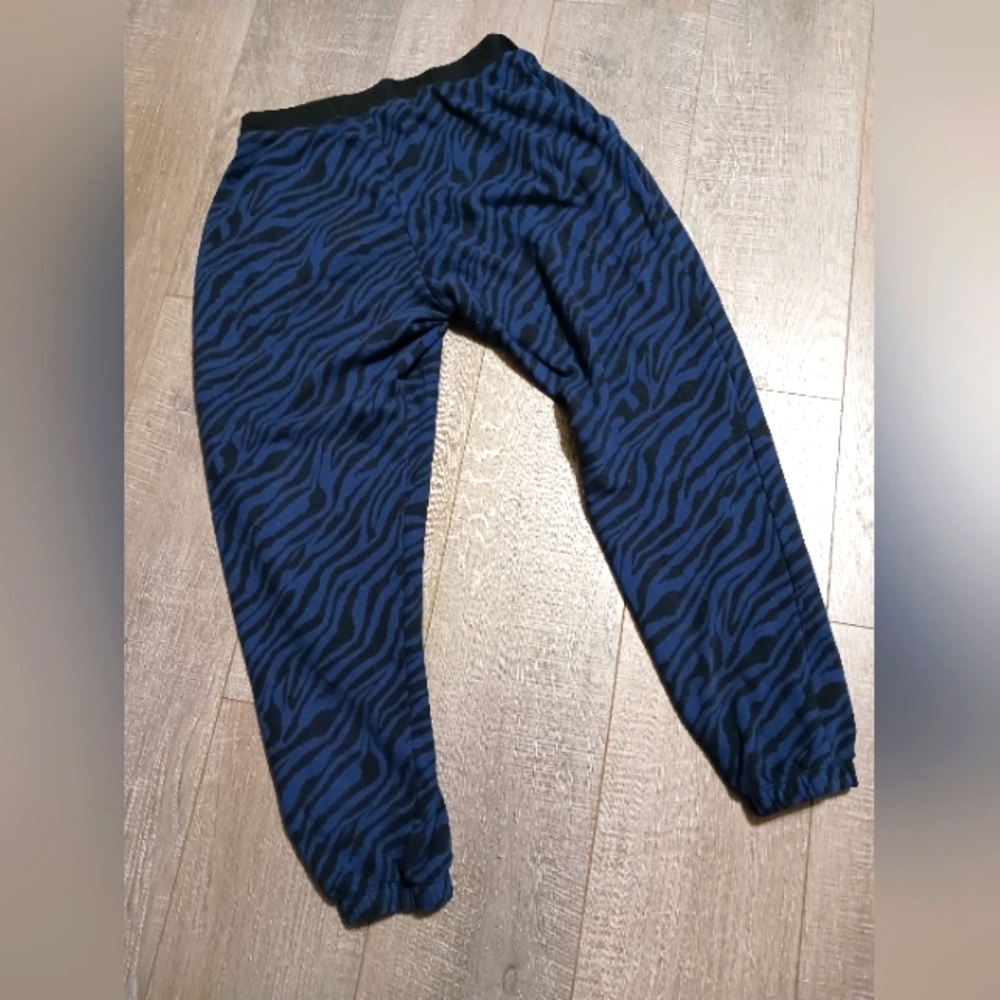 VICTORIA'S SECRET Zebra Striped Blue & Black Medium Joggers